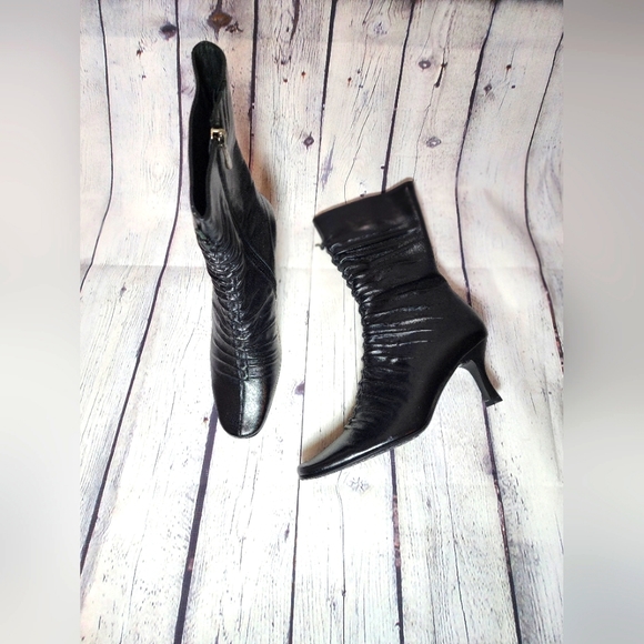 Smalto Black Mid-calf ruched boots, Size 38, Black - Picture 4 of 17